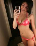 Filipina Love Cell Phones :)