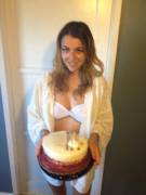 Gonewilder Celebrates Her Cakeday In Style