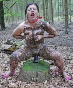 Muddy Treestump Dildo