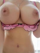 Katie Banks From Bellagals