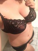 [Kik] Spend Some Time With A Curvy College Girl. ;)