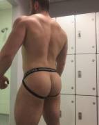 Ass In The Locker Room (X-Post /R/Menslockerroom)