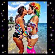 I Like When Girls Kiss Girls