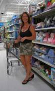 Even While Shopping At Walmart, Mom Always Looks Her Best