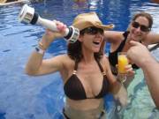 Mom Just Couldn't Let Go Of The Shake Weight I Got Her