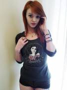 Lass Rocking Her Sg Shirt