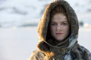 Rose Leslie - Keeping Warm North Of The Wall [Oc]