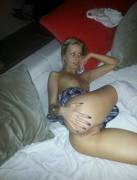 Teen Amateur Doesn't Mind Showing You