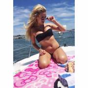 She Posted This Knowing Every Guy Would Be Jerking Off To The Thought Of Her Today