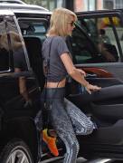 This Taylor Swift Ass Gif Made Me Hard!