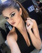 Selena Gomez Is All Dolled Up And Waiting To Get A Facial.