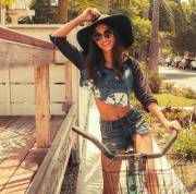 Victoria Justice Looking Cute As Hell