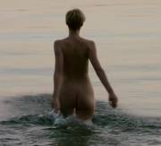 Elizabeth Dedicki [Gif]