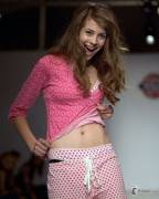 I Prefer Willa Holland (Thea Queen)