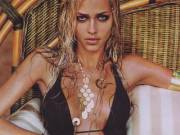 Ana Beatriz Barros Album (4 Images)