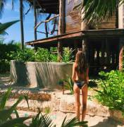 Elsie Hewitt Makes The Hottest Temperatures Bearable