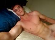 6'5&Amp;Quot; Aussie. Clean Shaven Or Stubble?