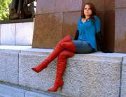 Red Boots, Black Gloves [Imgur](Http://I.imgur.com/5Gfgvbp.jpg)