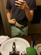 I'm A Bored College Boy Who Needs To Cum :)