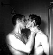 B&Amp;Amp;Amp;W Shower Kiss
