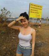 I Love Me Some Underarm Creases (X-Post /R/Tanktops)