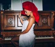 Cold Water.(33 Pics) Holy Fucking Shit, This Set.