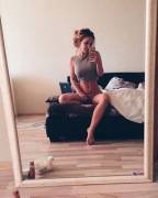 I Just Love Her Waist