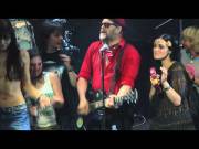 Aquarium Gig - One By One The Tops Come Off