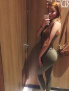 Selfie In The Stall Game